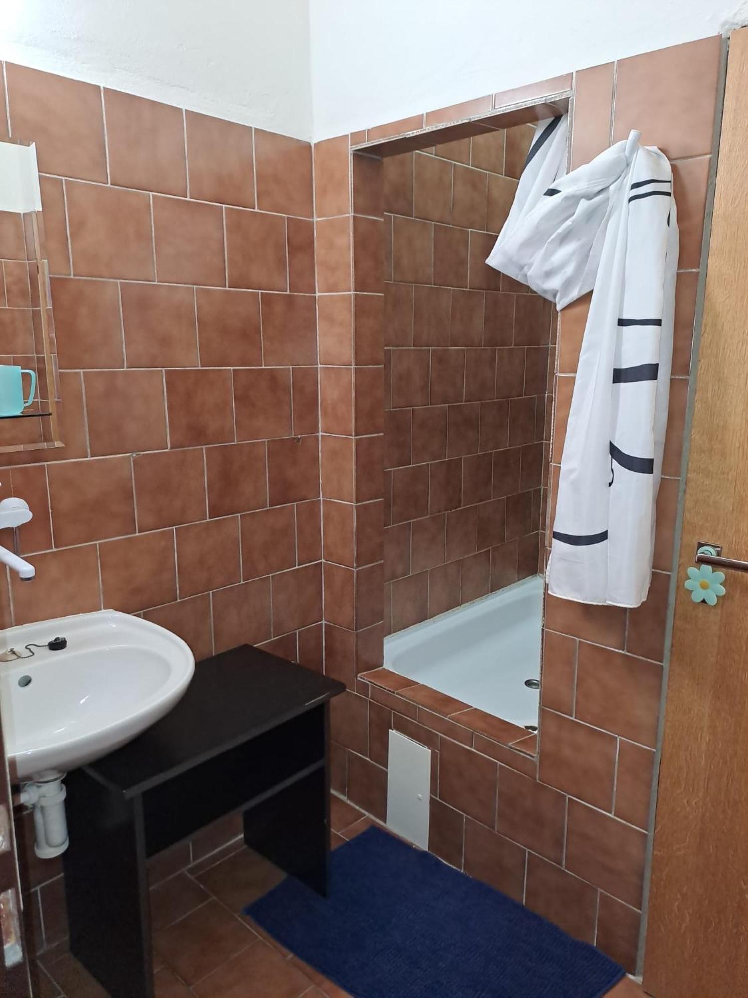 Hotel Kamenny Vrch Chomutov Exteriör bild