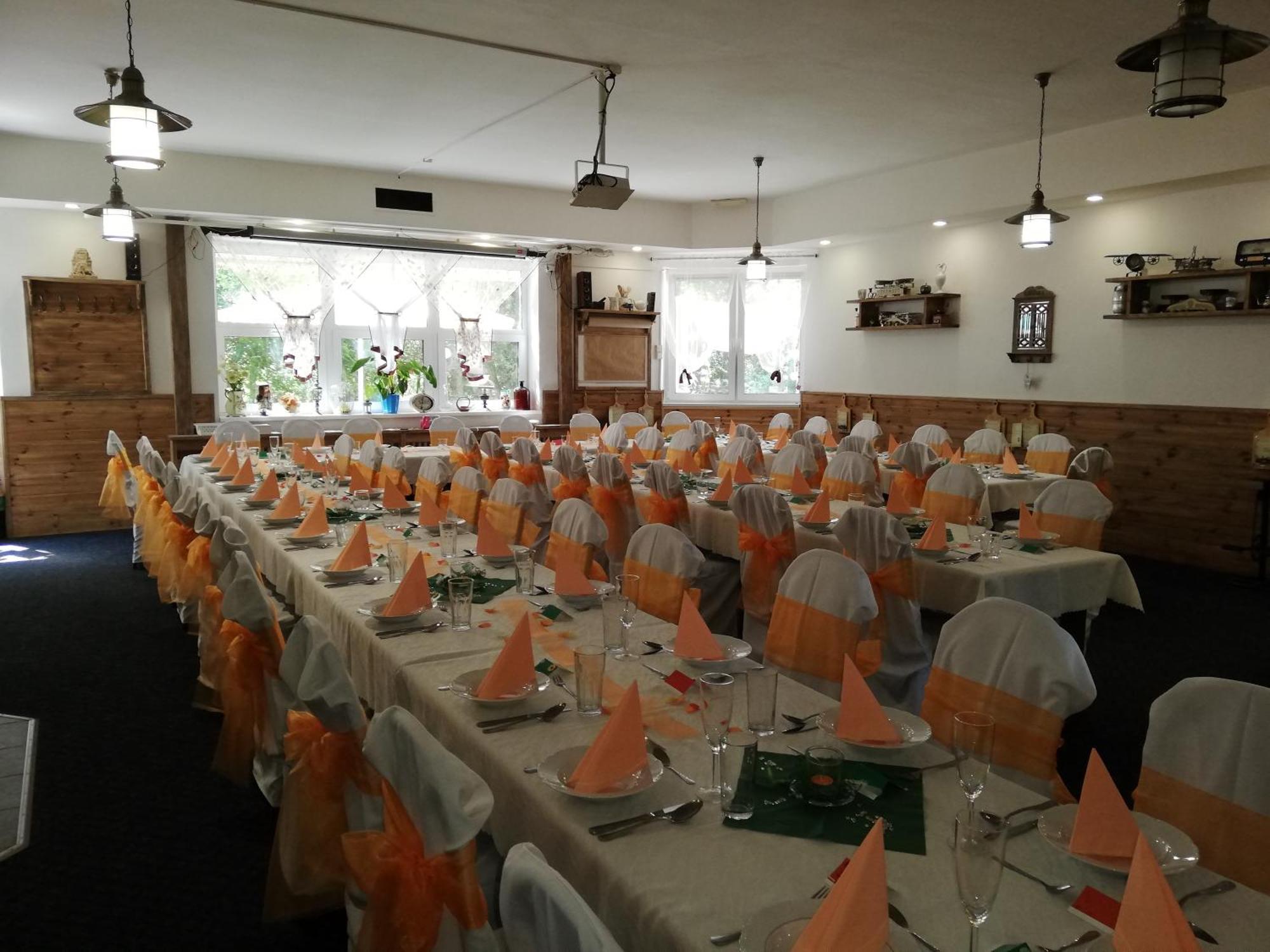 Hotel Kamenny Vrch Chomutov Exteriör bild