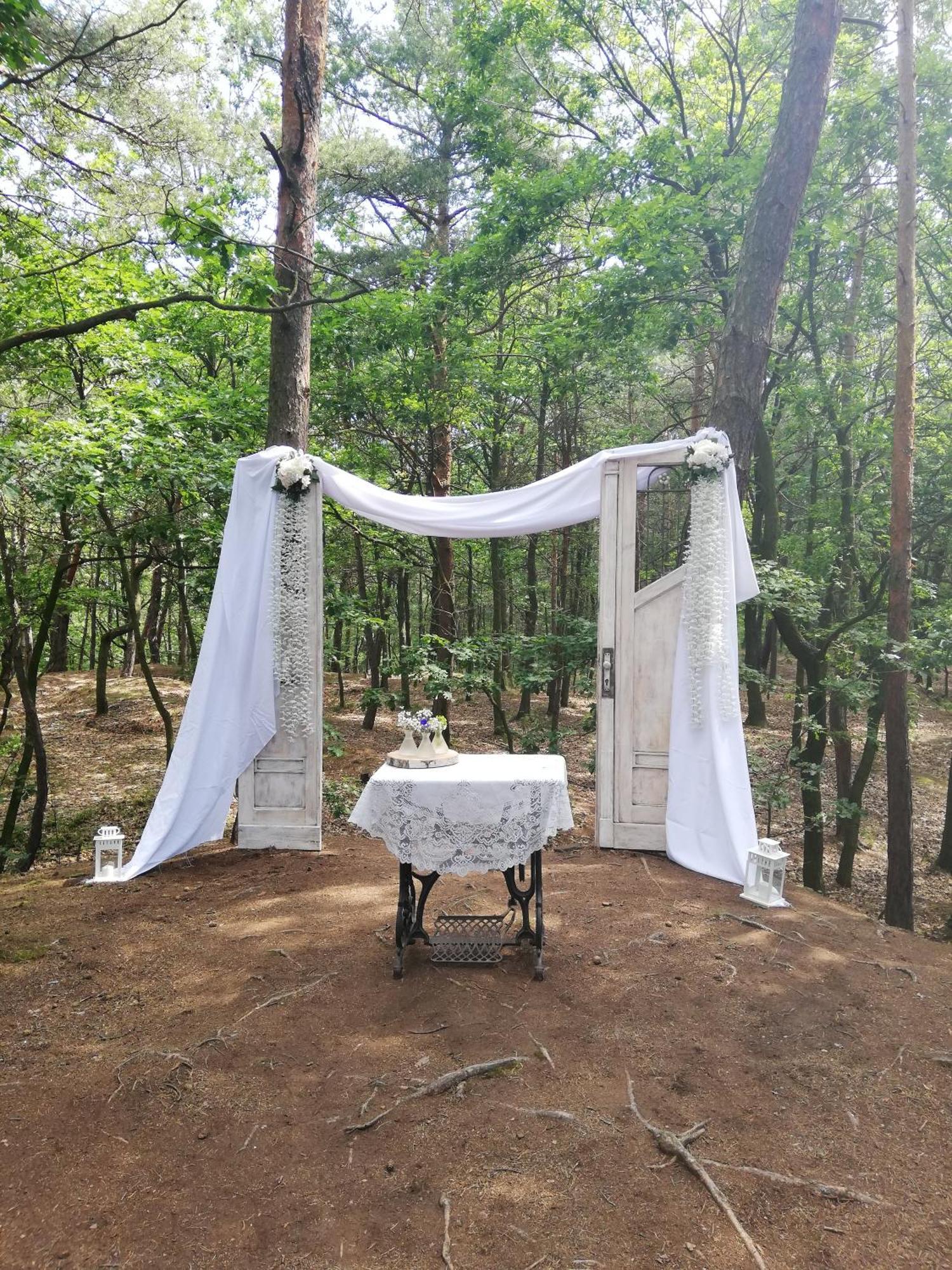 Hotel Kamenny Vrch Chomutov Exteriör bild